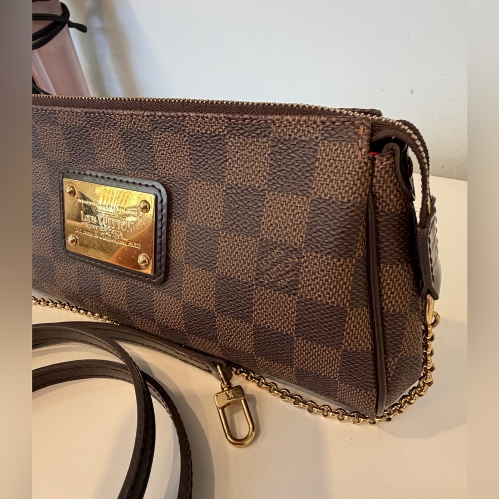 Louis Vuitton Damier Ebene Eva Crossbody Clutch bag⭐️AUTHENTIC ⭐️ - Picture 11 of 16